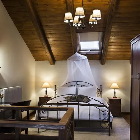 Xenonas Iresioni 4* Arachova