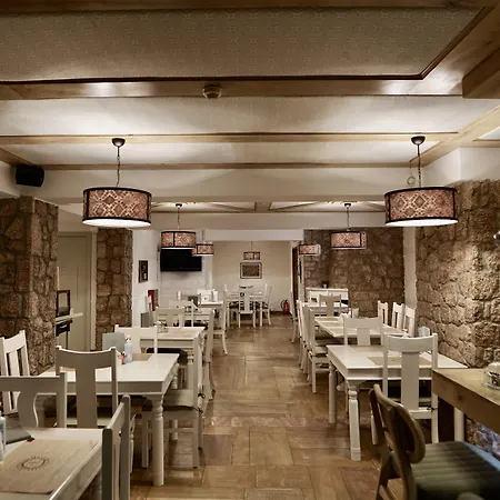 Xenonas Iresioni Guest house