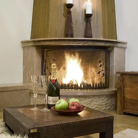 Xenonas Iresioni بيت ضيافة 3*