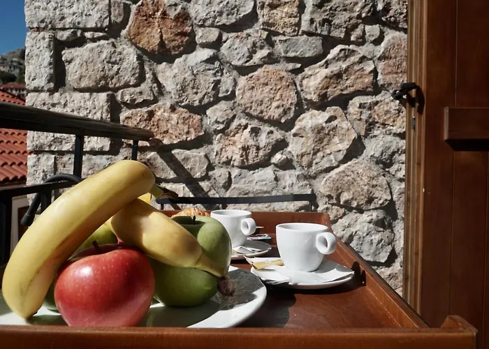 Xenonas Iresioni Guest house 3*