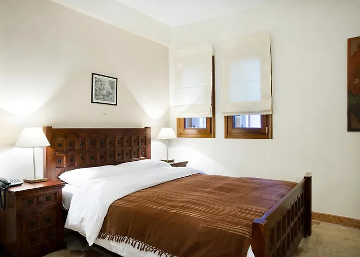 Guest house Xenonas Iresioni 3*